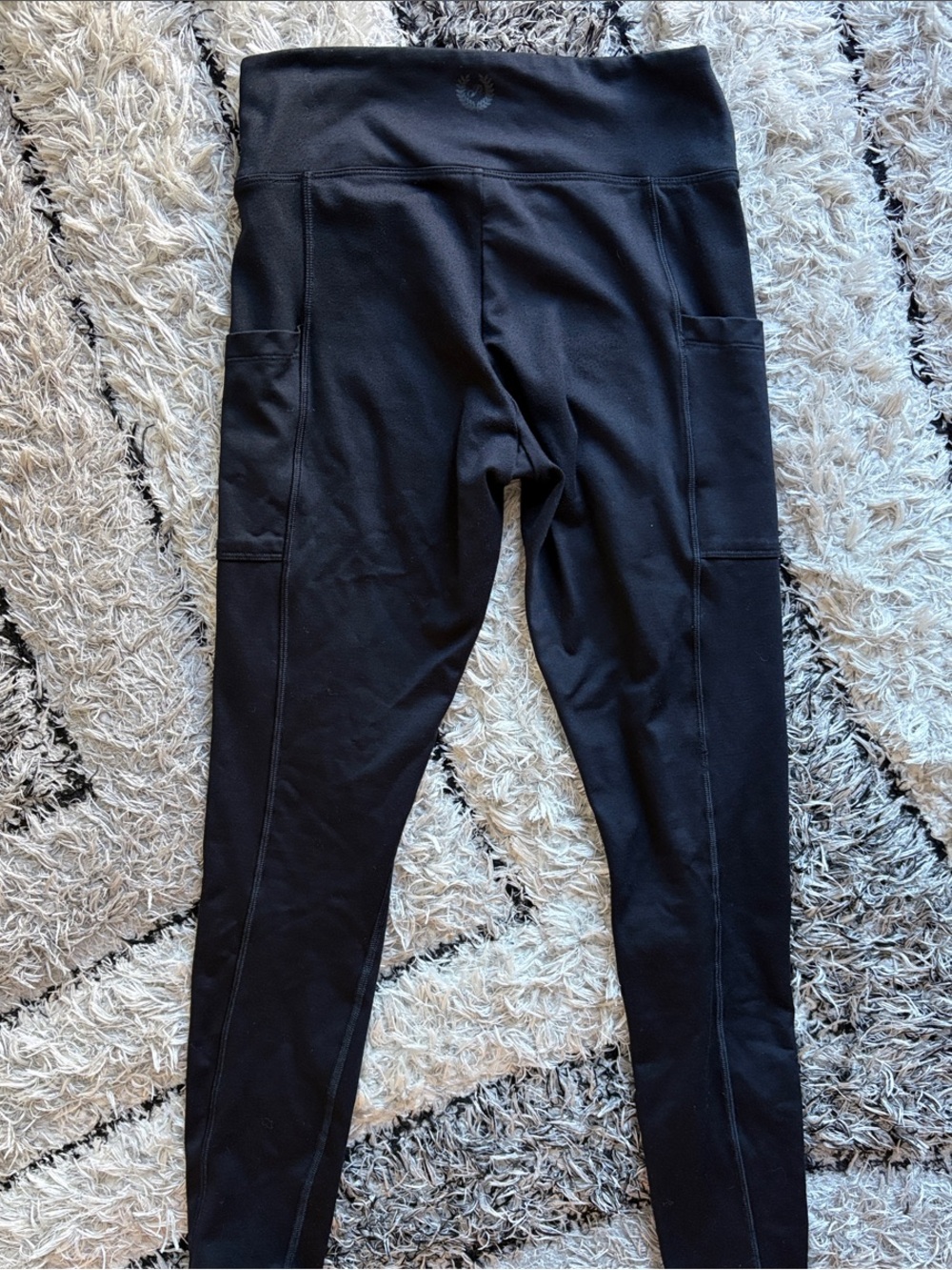 PINK by Victoria Secret Active legging size small black fits true to size.